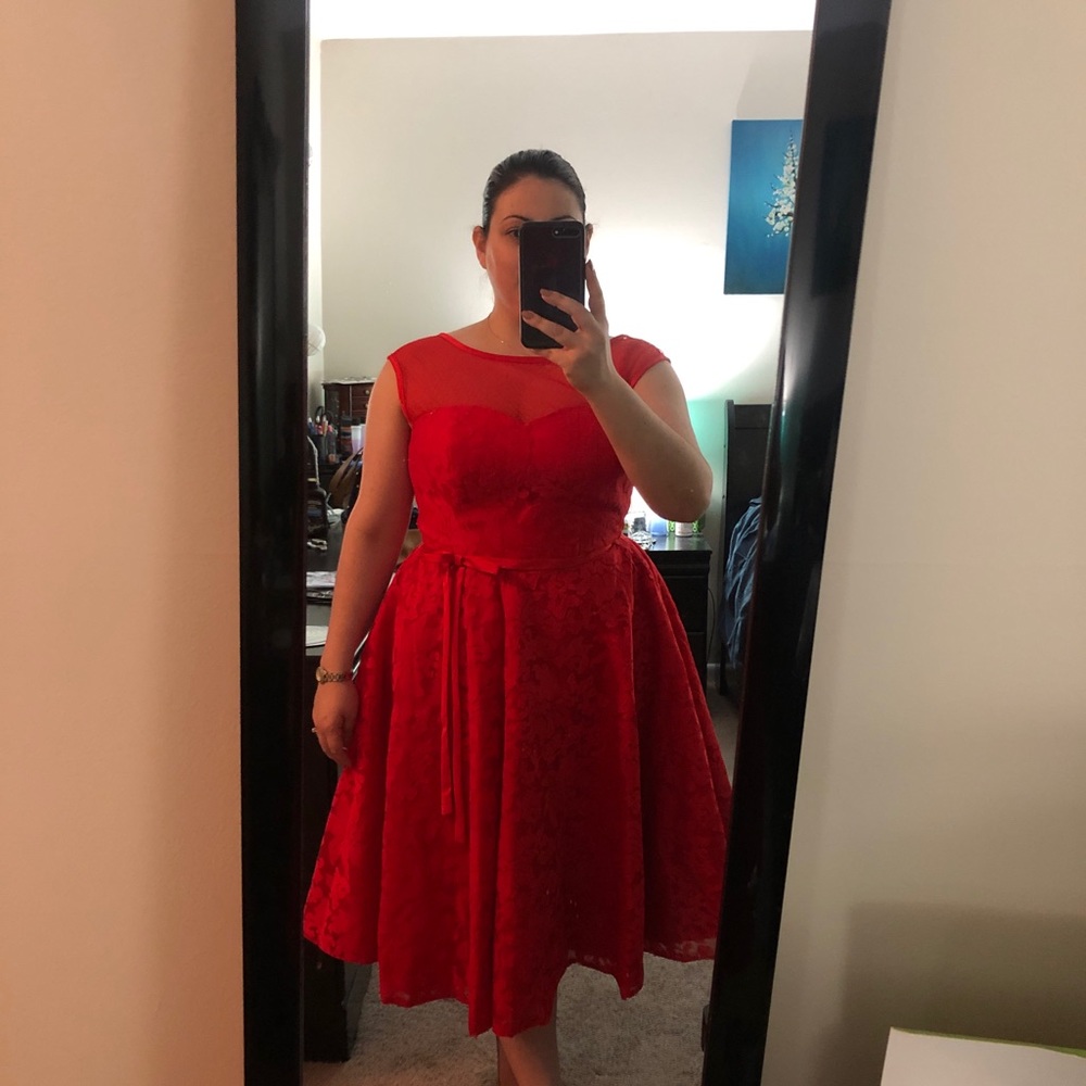 Beautiful Red Lacey Dress - Picture 4 of 5